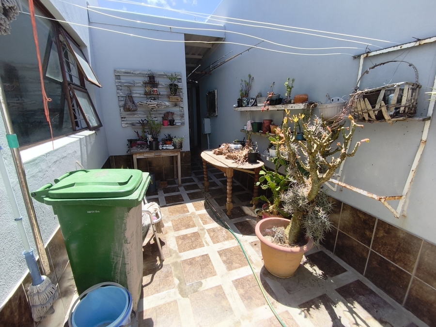 3 Bedroom Property for Sale in De Kelders Western Cape